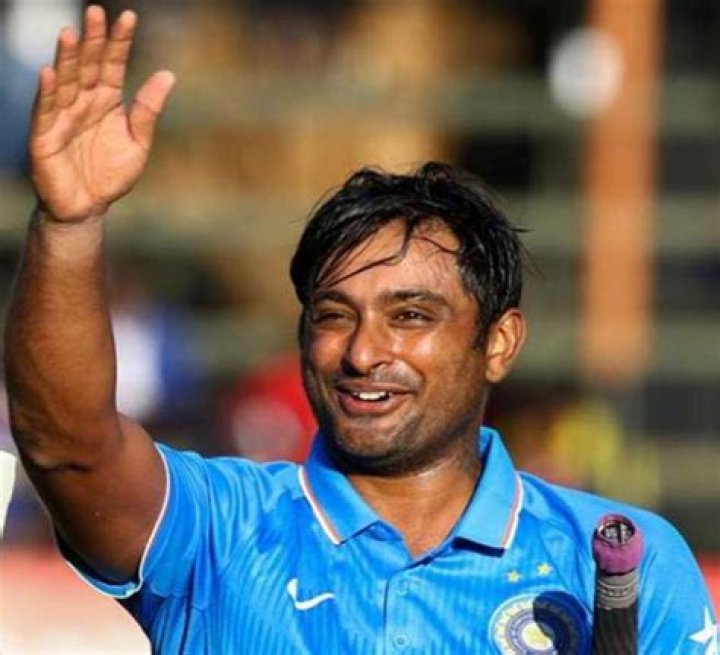 
Ambati Rayadu Height, Weight, Net Worth, Age, Birthday, Wikipedia, Who, Nationality, Biography 