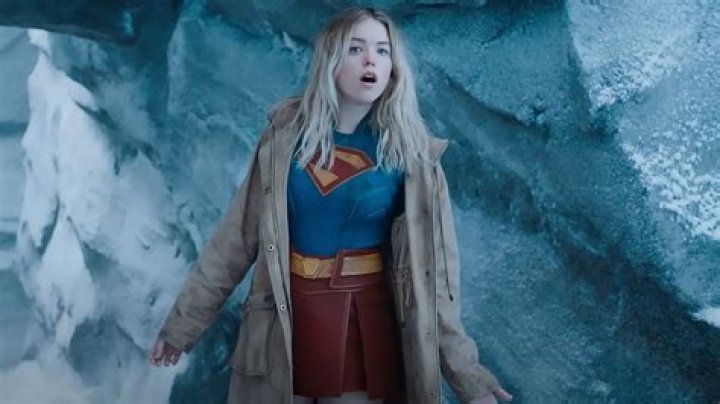 
DCEU’s Supergirl Movie Reportedly On Hold 