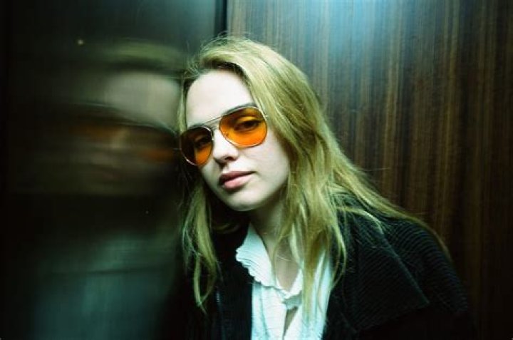 
Details About Odessa Young: Boyfriend, Net Worth, Family 
