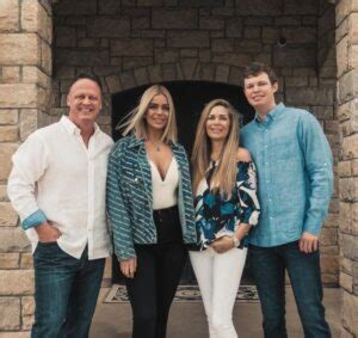 Here’s The Untold Truth We Know About The American Coach Cale Gundy’s Wife, Kristy Gundy