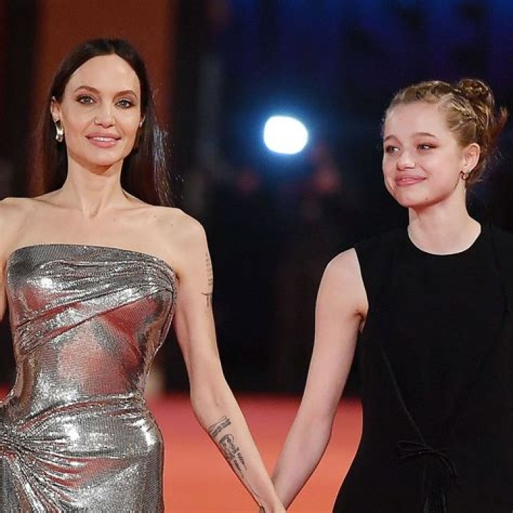 
Is Angelina Jolie Gay? Age, Height, Net Worth 