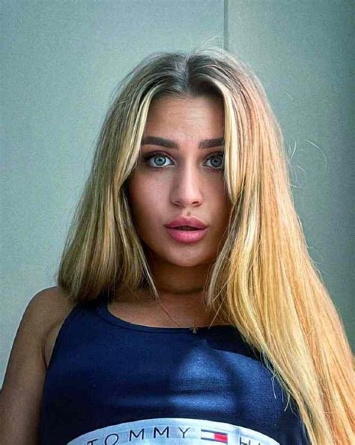 
Josahandry Lia Height, Weight, Net Worth, Age, Birthday, Wikipedia, Who, Nationality, Biography 