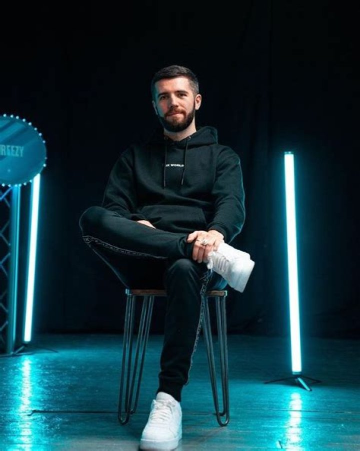 Josh Zerker Height, Weight, Net Worth, Age, Birthday, Wikipedia, Who, Instagram, Biography