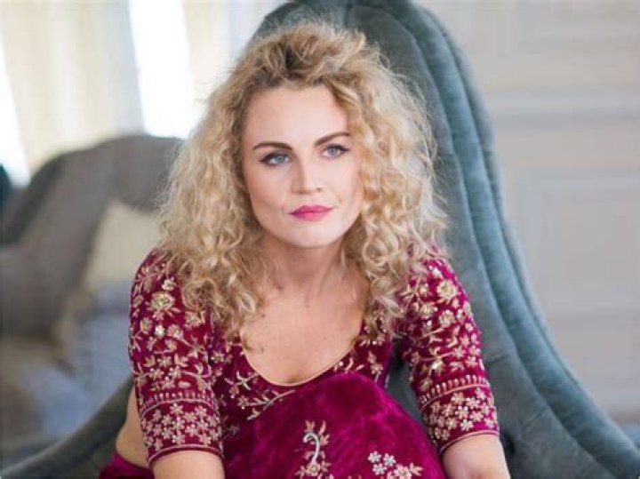  Karen Connell
