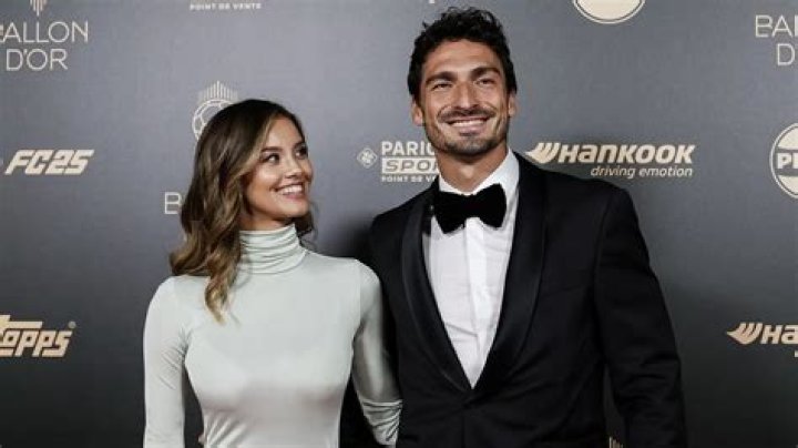 
Mats Hummels Height, Weight, Net Worth, Age, Birthday, Wikipedia, Who, Nationality, Biography 