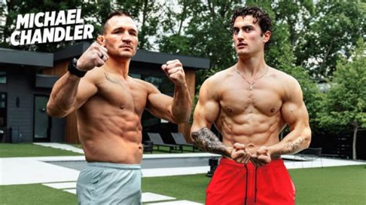 
Michael Chandler Height, Weight, Net Worth, Age, Birthday, Wikipedia, Who, Nationality, Biography 