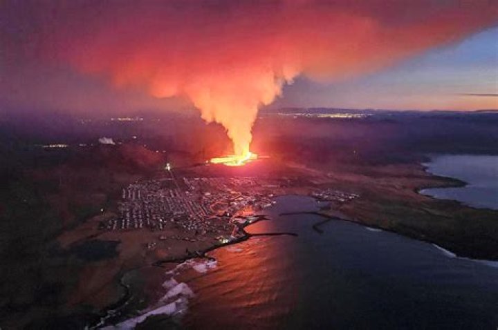 
New ‘baby’ island appears in Pacific Ocean after volcano eruption 