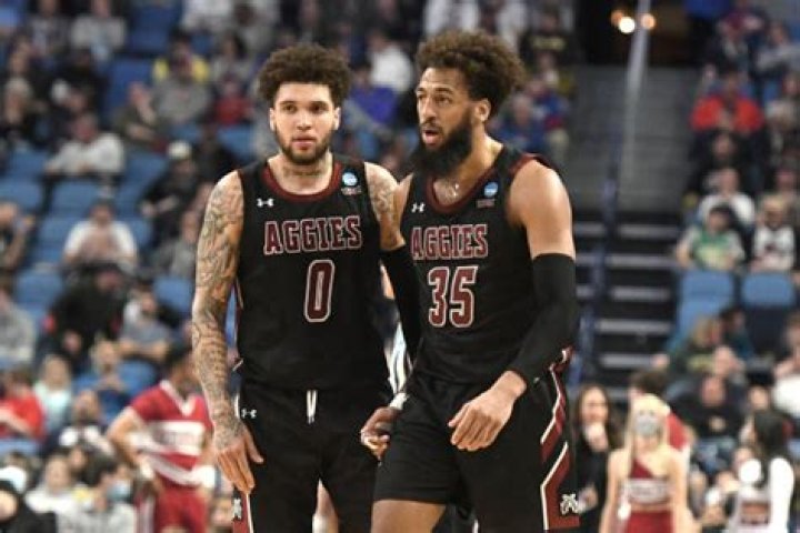 
New Mexico State Basketballer Johnny McCants Expecting First Baby With Girlfriend As His Fame Grows In March Madness 