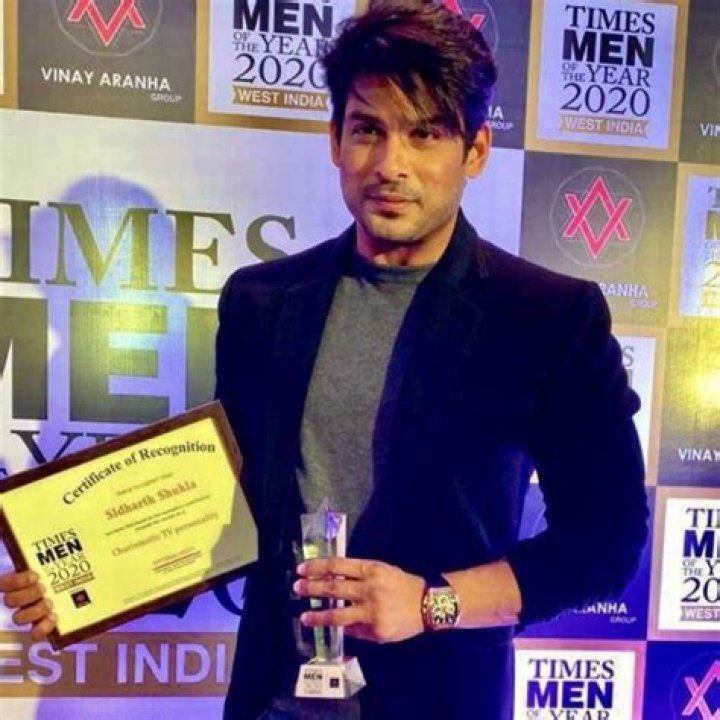 
Siddharth Shukla Height, Weight, Net Worth, Age, Birthday, Wikipedia, Who, Nationality, Biography 