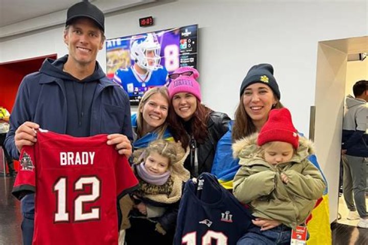 
Tom Brady Meets with Families of Ukrainian Soldiers Who Are Fighting in War with Russia 