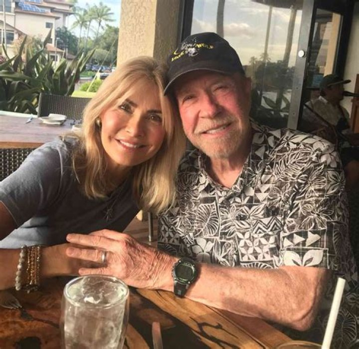 
Who Is Candy Norris? Explore The Married Life Of Shaun Norris With His Wife 