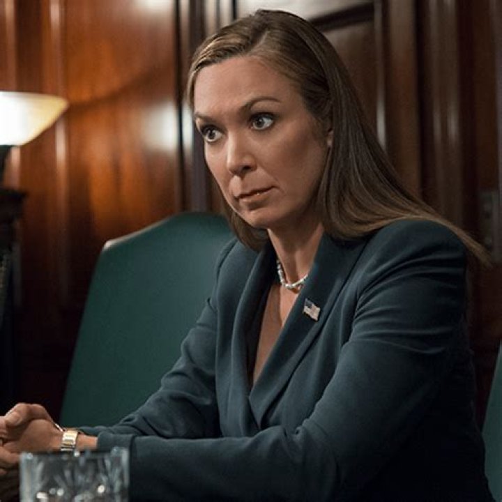 Who is ‘House Of Cards’ Star – Elizabeth Marvel? – Biography